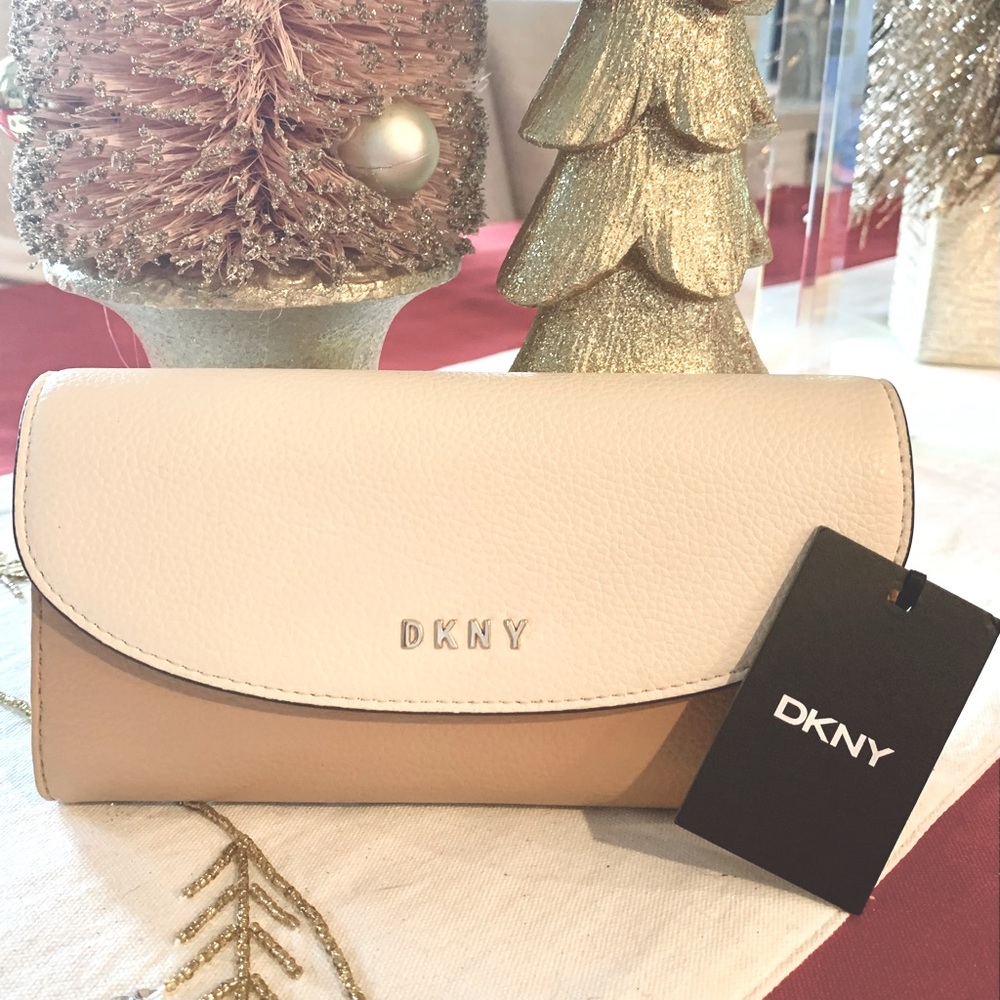 DKNY Large Flapover Wallet